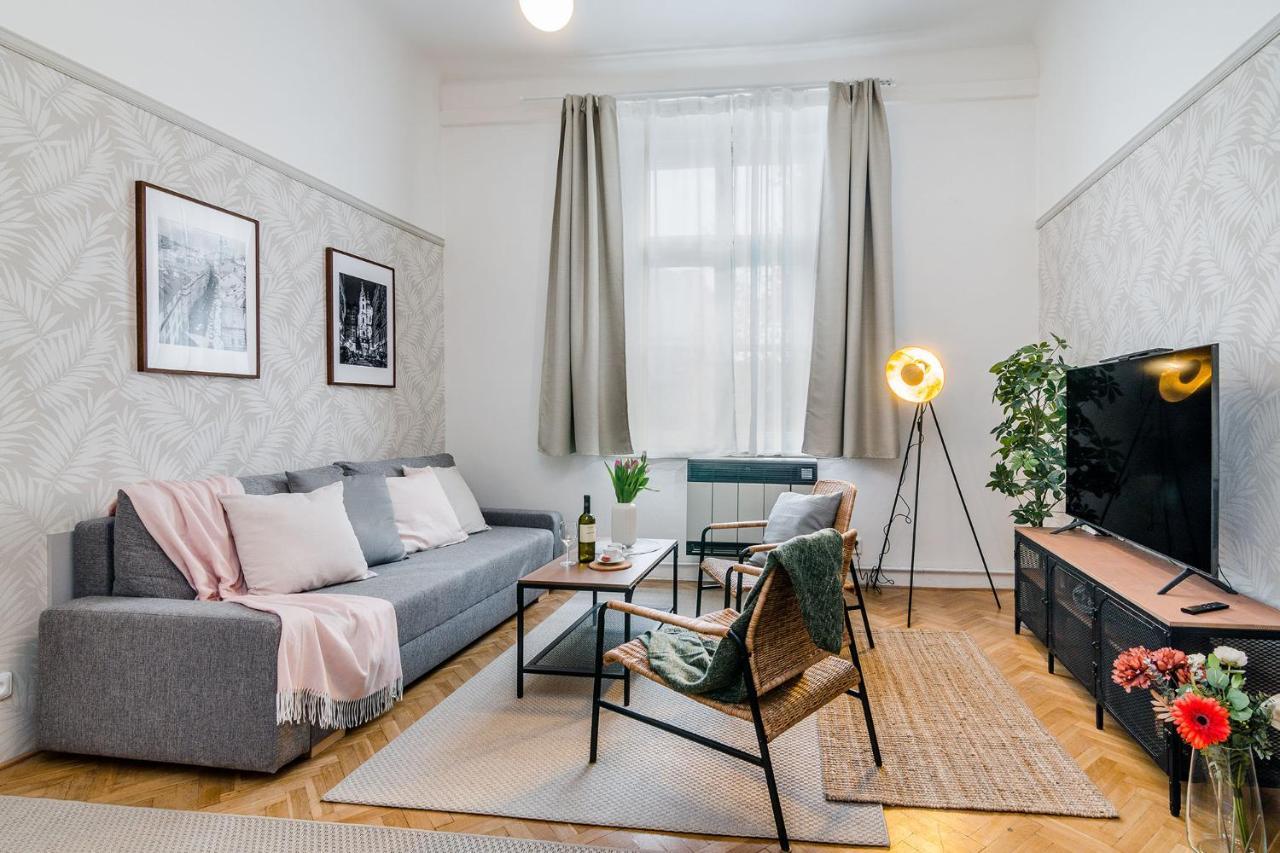 Florenc Apartments Prague 1 By Michal&Friends Bagian luar foto