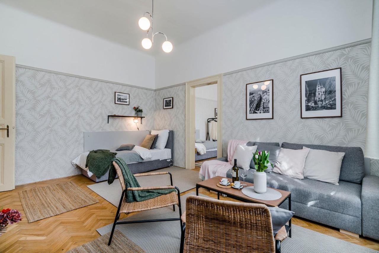 Florenc Apartments Prague 1 By Michal&Friends Bagian luar foto